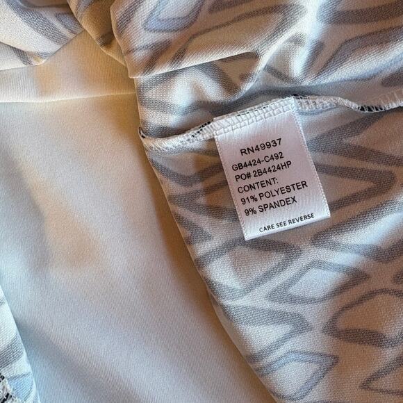 Tail Athletic Skort with Black and Blue Diamond Pattern, Front Zip Pockets sz M - Picture 5 of 8